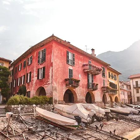 La Casa Del Fotografo * Mandello del Lario