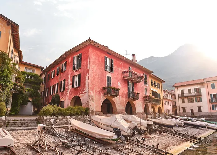 La Casa Del Fotografo * Mandello del Lario
